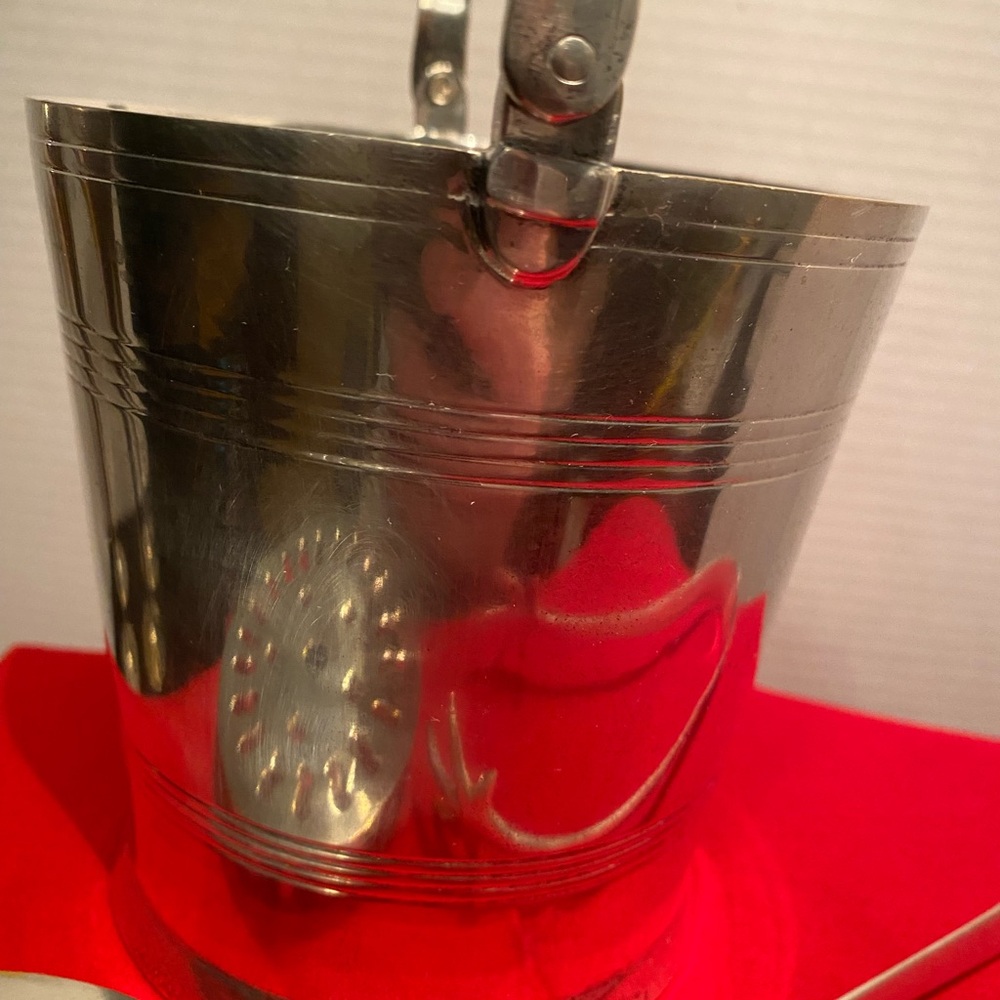 Vintage MCM Silver Plated Ice Bucket, Drainer and Claw Style Ice Tongs - Picture 7 of 12